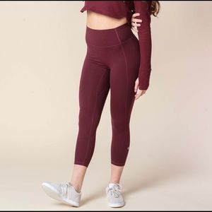 Paragon Fitwear Crop Maroon Leggings